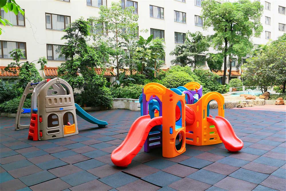 China Hotel Guangzhou - Subway Direct To Pazhou Exhibition Center, Free Shuttle During Canton Fair & Exhibitor Registration Counter Dış mekan fotoğraf Playground