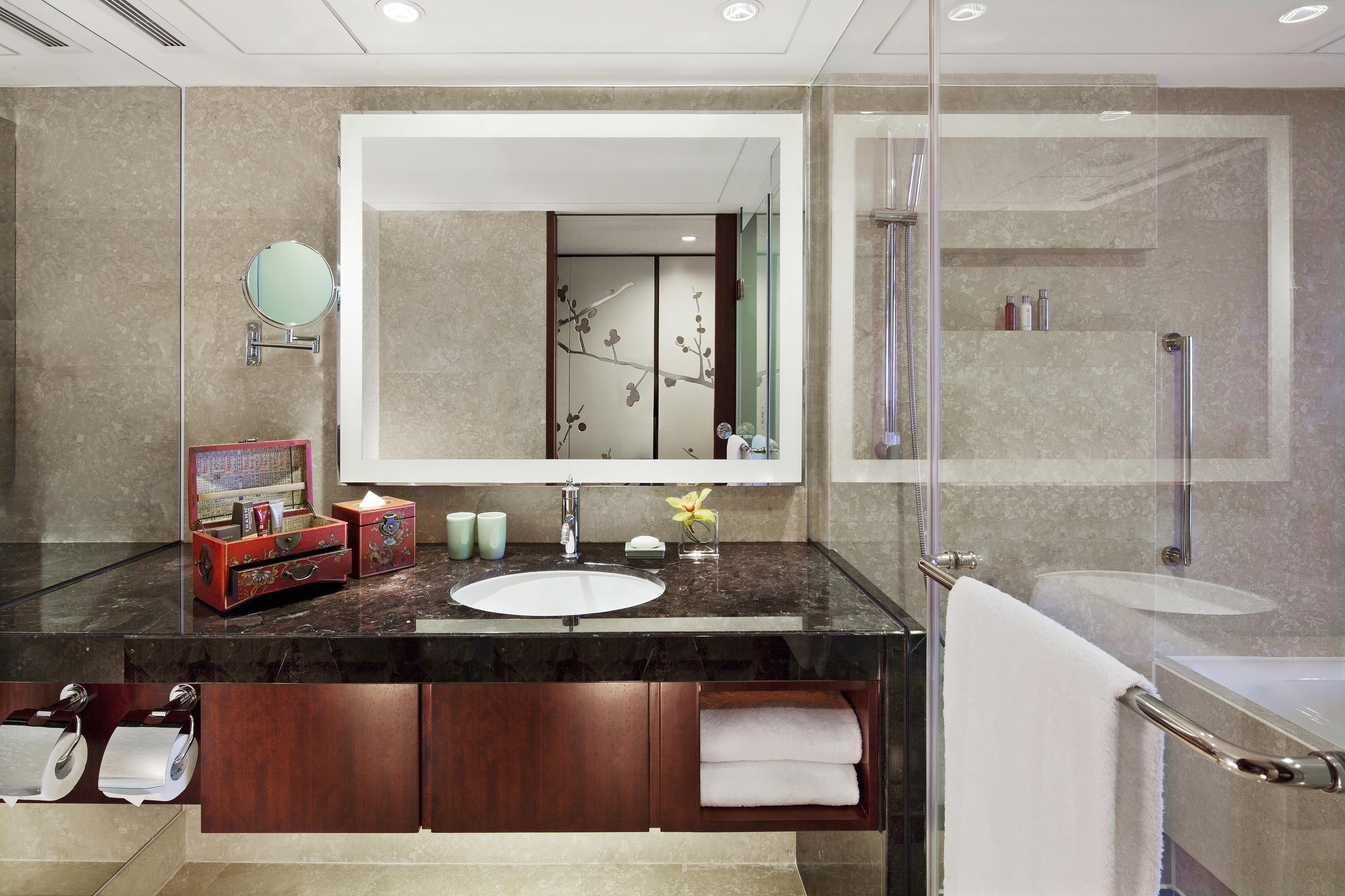 China Hotel Guangzhou - Subway Direct To Pazhou Exhibition Center, Free Shuttle During Canton Fair & Exhibitor Registration Counter Dış mekan fotoğraf Bathroom
