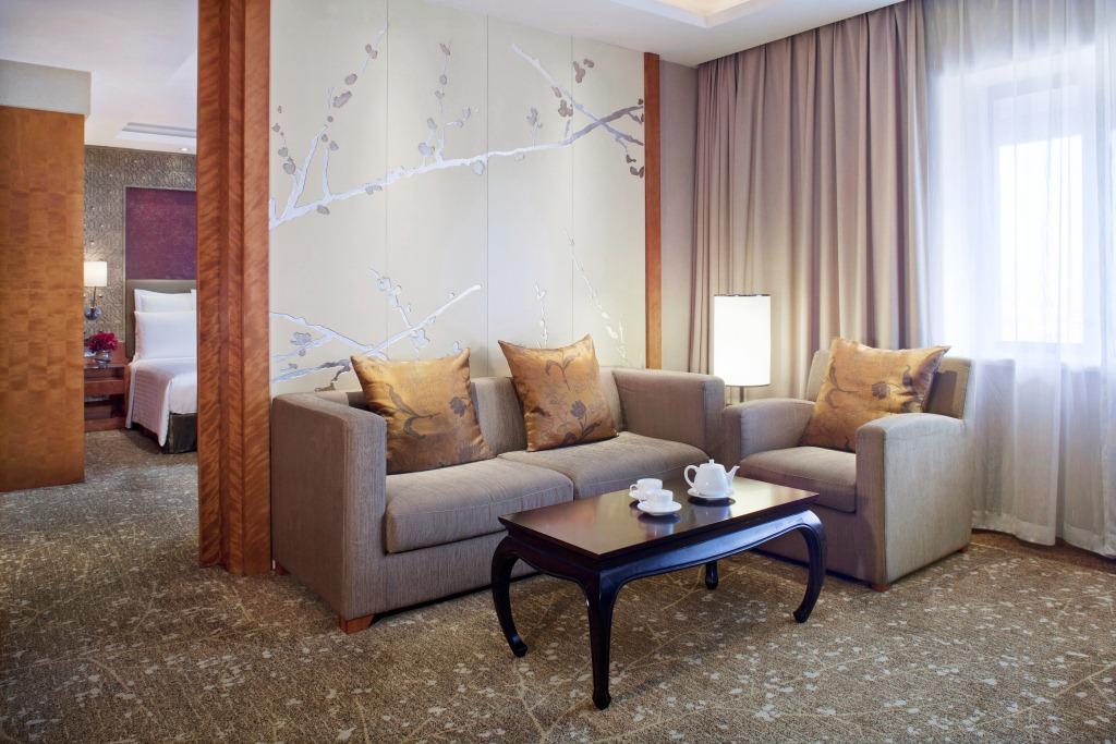 China Hotel Guangzhou - Subway Direct To Pazhou Exhibition Center, Free Shuttle During Canton Fair & Exhibitor Registration Counter Dış mekan fotoğraf A suite at the hotel
