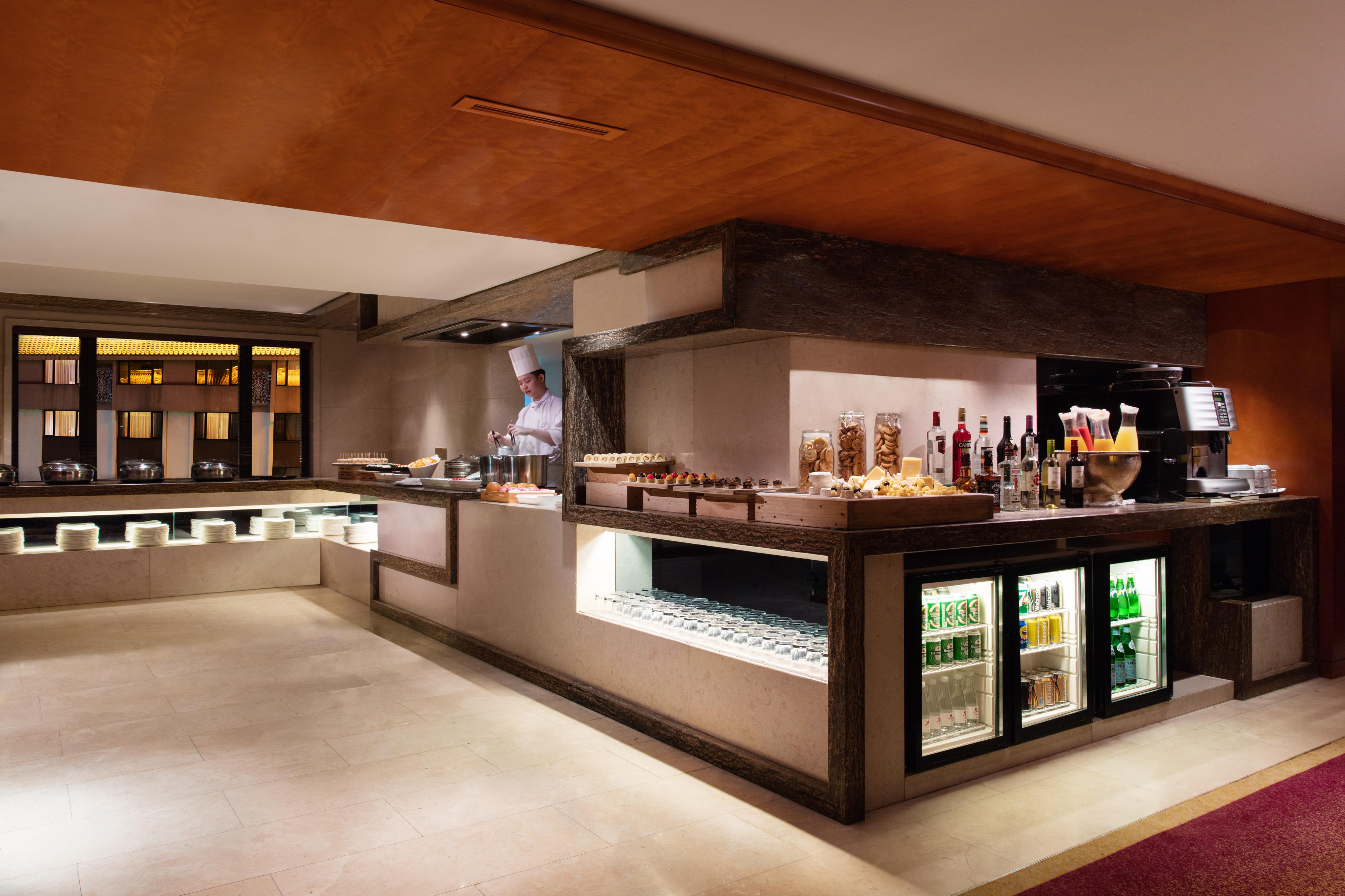 China Hotel Guangzhou - Subway Direct To Pazhou Exhibition Center, Free Shuttle During Canton Fair & Exhibitor Registration Counter Dış mekan fotoğraf The bar at the lobby